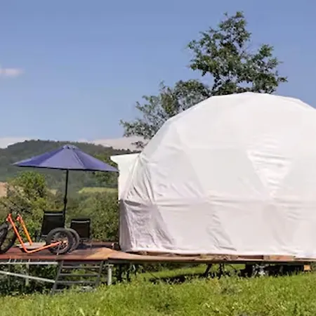 Secluded Dome Retreat Near Elena *